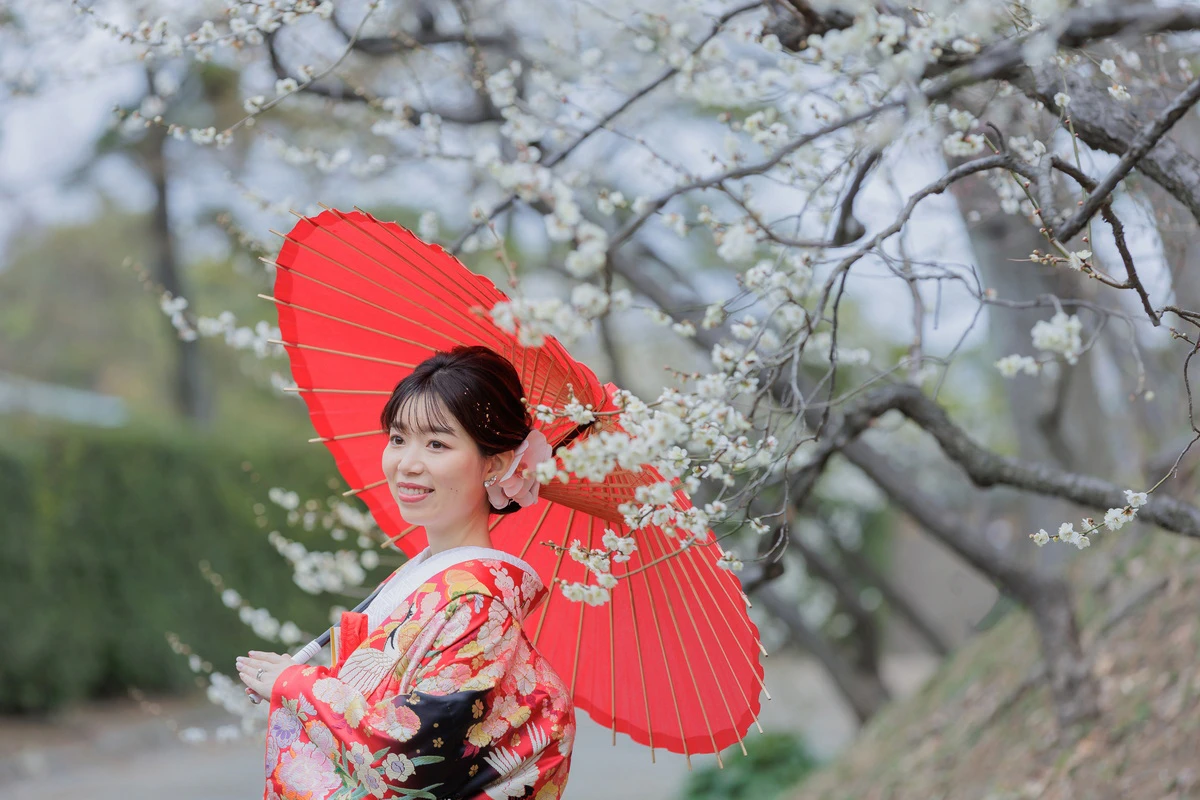 鎌倉・瑞泉寺の山奥で色打掛の和装前撮り、自然に囲まれた静かな婚礼ウェディングフォト