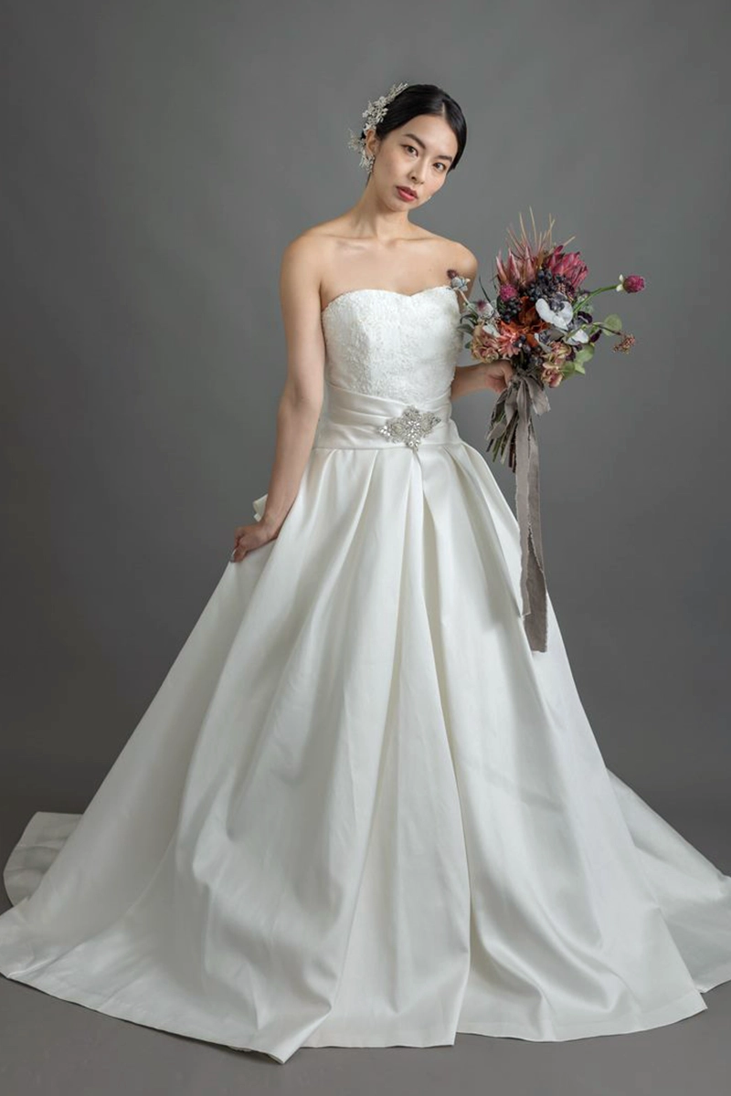 ビスチェスタイルのドレス