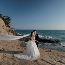 鎌倉・稲村ガ崎 2023.10.27 稲村ガ崎の広がる水平線を前に、永遠を誓うウェディングフォト