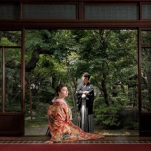 東京・旧安田楠雄邸 2023.06.08 縁側で和装姿を美しく残す、旧安田楠雄邸庭園でのウェディングフォト