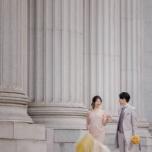 東京・日本橋 2023.05.27 日本橋の重厚な建築と洋装が映えるエレガントなウェディングフォト