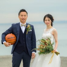 鎌倉・鎌倉高校前と海 2020.11.12 鎌倉高校前駅前の絶景と海を背景に撮る、洋装ウェディングフォト