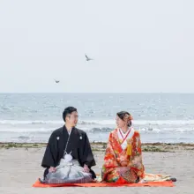 由比ガ浜の波音に包まれて残す、自然体の和装ウェディング前撮り